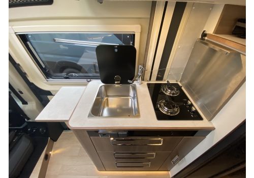 Furgoneta Cámper DREAMER D68 Limited Select Modelo 2023 de Ocasión