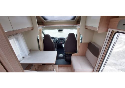 Autocaravana Perfilada ITINEO PJ 700 Modelo 2022 de Ocasión