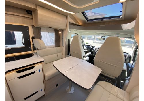 Autocaravana Perfilada RAPIDO 686F Modelo 2023 de Ocasión