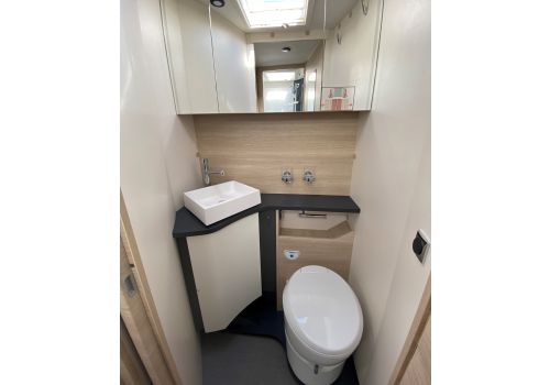 Autocaravana Perfilada RAPIDO 686F Modelo 2023 de Ocasión