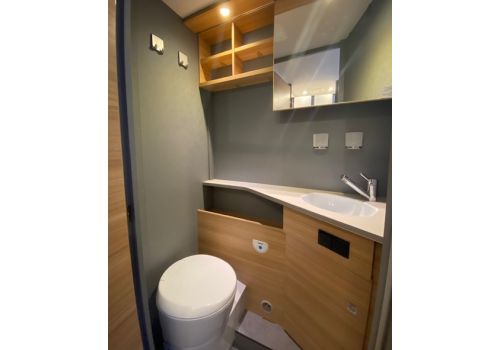 Autocaravana Perfilada DETHLEFFS Just T7052 DBM Modelo 2023 de Ocasión