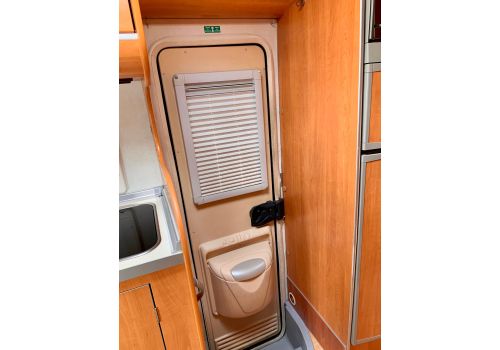 Autocaravana Perfilada JOINT Spaceline 158 de Ocasión