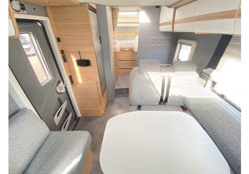 Autocaravana Perfilada DETHLEFFS Just T7052 EB en Alquiler