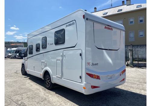 Autocaravana Perfilada DETHLEFFS Just T7052 DBL Modelo 2023 de Ocasión