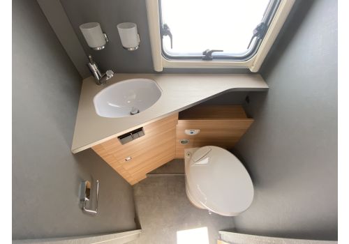 Autocaravana Perfilada DETHLEFFS Just T7052 DBL Modelo 2023 de Ocasión