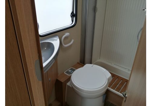 Autocaravana Perfilada SUNLIGHT T-63 modelo 2016 de Ocasión