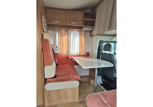 Autocaravana Capuchina RIMOR Katamarano 8 de Ocasión