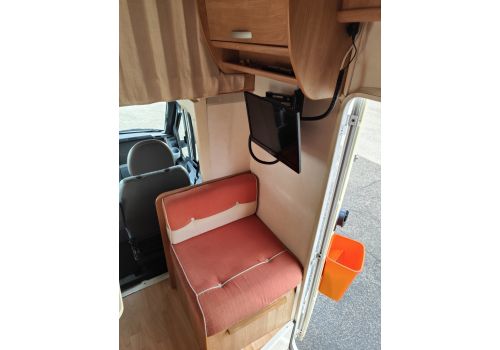Autocaravana Capuchina RIMOR Katamarano 8 de Ocasión