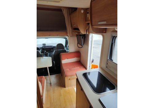 Autocaravana Capuchina RIMOR Katamarano 8 de Ocasión