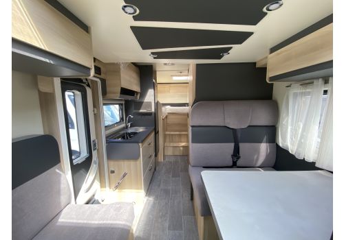 Autocaravana Perfilada ITINEO PJ700 Modelo 2023 de Ocasión