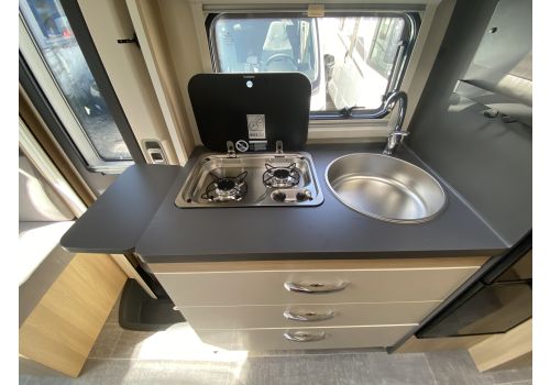 Autocaravana Perfilada ITINEO PJ700 Modelo 2023 de Ocasión