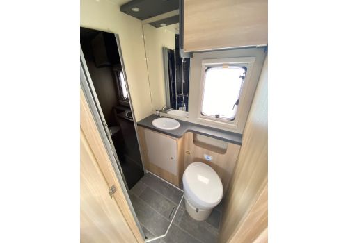 Autocaravana Perfilada ITINEO PJ700 Modelo 2023 de Ocasión