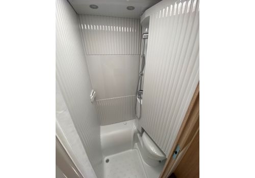 Autocaravana Capuchina SUNLIGHT A60 Nueva en Venta