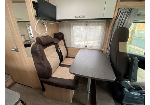 Autocaravana Perfilada SUNLIGHT V66 de Ocasión