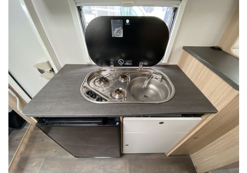 Autocaravana Perfilada SUNLIGHT V66 de Ocasión