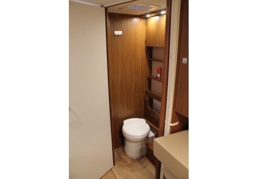 Autocaravana Integral DETHLEFFS Advatange I7051EB modelo 2018 de Ocasión