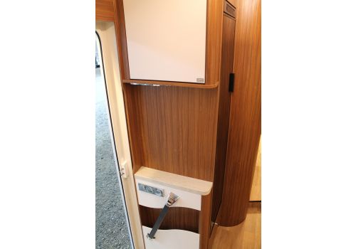 Autocaravana Integral DETHLEFFS Advatange I7051EB modelo 2018 de Ocasión