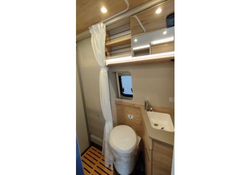 Furgoneta Cámper DETHLEFFS Globetrail 590 C Modelo 2023 de Ocasión