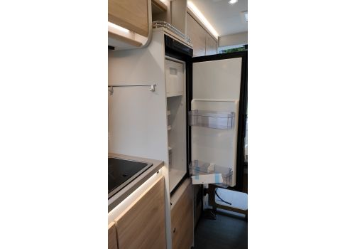Furgoneta Cámper DETHLEFFS Globetrail 590 C Modelo 2023 de Ocasión
