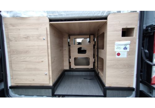 Furgoneta Cámper DETHLEFFS Globetrail 590 C Modelo 2023 de Ocasión