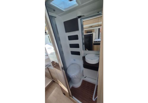 Furgoneta Cámper DREAMER D68 Limited Select Modelo 2023 de Ocasión