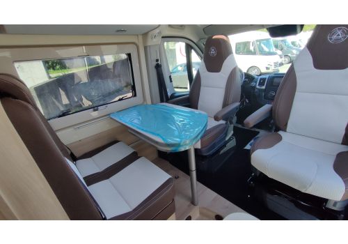Furgoneta Cámper DREAMER D68 Limited Select Modelo 2023 de Ocasión