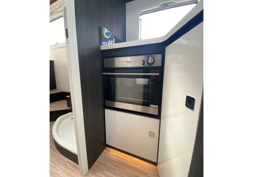 Autocaravana Integral BENIMAR Aristeo 696 de Ocasión