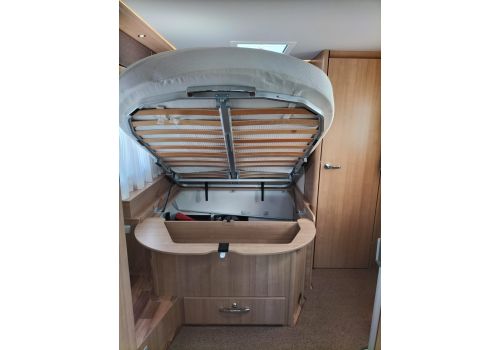 Autocaravana Integral HYMER B 575 de Ocasión