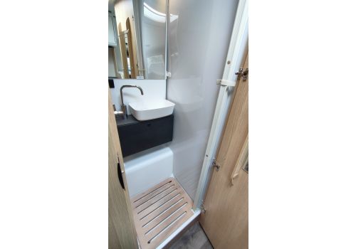 Autocaravana Perfilada SUNLIGHT T67S Adventure Edition de Ocasión