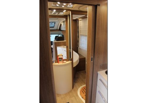 Autocaravana Perfilada DETHLEFFS Esprit T 7150-2 DBT modelo 2019 de Ocasión