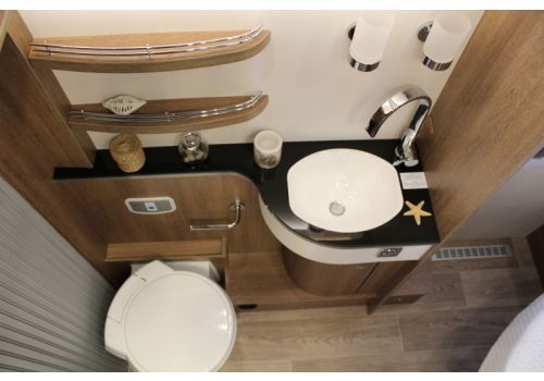 Autocaravana Perfilada DETHLEFFS Esprit T 7150-2 DBT modelo 2019 de Ocasión