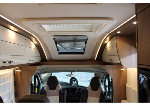 Autocaravana Perfilada DETHLEFFS Esprit T 7150-2 DBT modelo 2019 de Ocasión