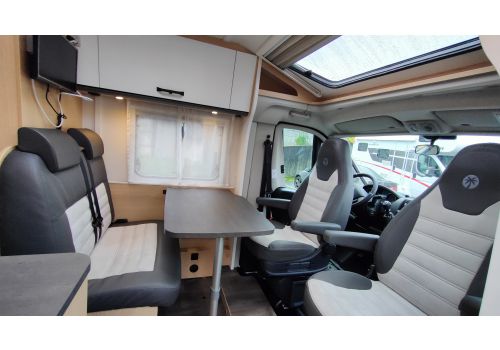 Autocaravana Perfilada SUNLIGHT V66 de Ocasión