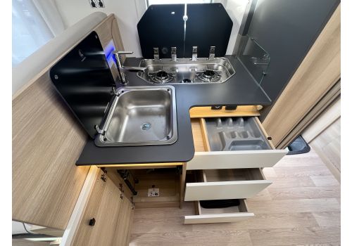 Autocaravana Integral ITINEO SB700 Modelo 2024 de Ocasión