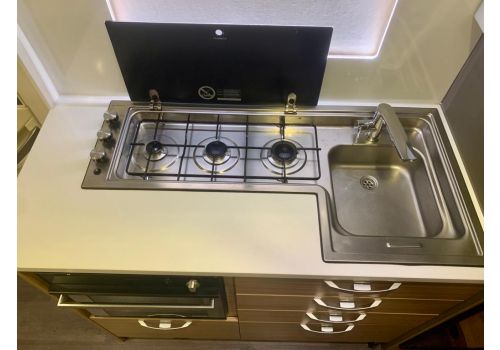Autocaravana Capuchina ADRIA Coral XL A 670 DK de Ocasión