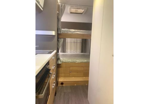 Autocaravana Capuchina ADRIA Coral XL A 670 DK de Ocasión