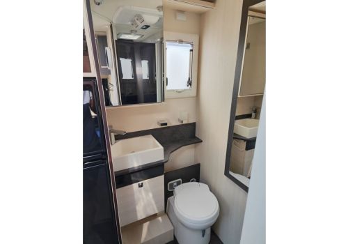 Autocaravana Perfilada CHALLENGER 180 Premium de Ocasión