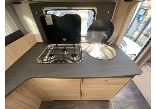 Autocaravana Capuchina SUNLIGHT A72 en Alquiler