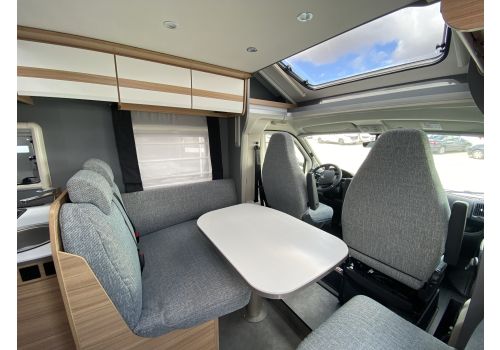 Autocaravana Perfilada DETHLEFFS Just T7052 DBM en Alquiler