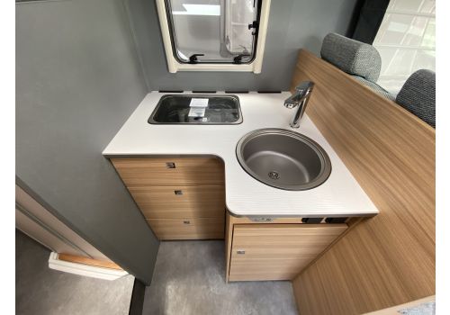 Autocaravana Perfilada DETHLEFFS Just T7052 DBM en Alquiler