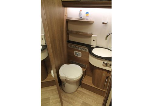 Autocaravana Integral DETHLEFFS Esprit I 7150-2 DBM modelo 2019 de Ocasión