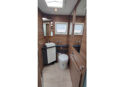 Autocaravana Perfilada RAPIDO 606F Modelo 2024 de Ocasión