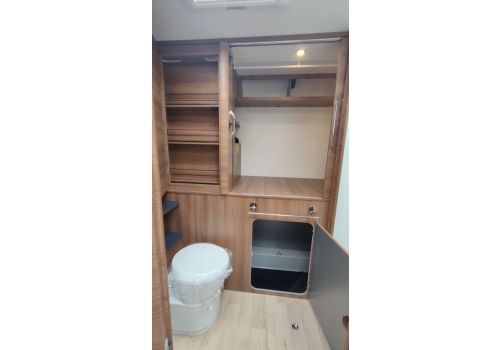 Autocaravana Perfilada RAPIDO 606F Modelo 2024 de Ocasión