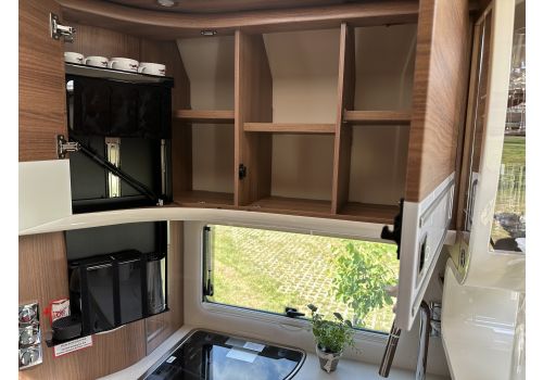 Autocaravana Integral CARTHAGO Chic C line I 5.0 QB L Superior de Ocasión