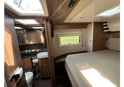 Autocaravana Integral CARTHAGO Chic C line I 5.0 QB L Superior de Ocasión