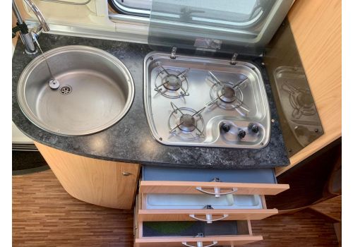 Autocaravana Perfilada BURSTNER Solano T 725 de Ocasión