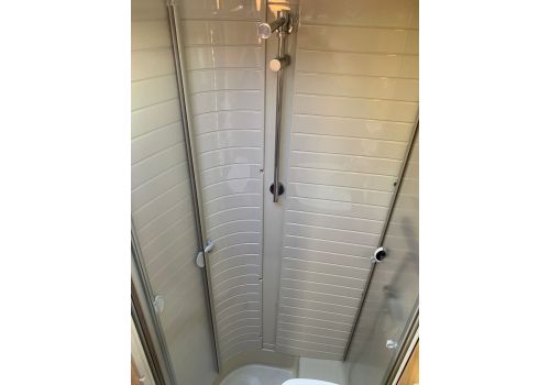Autocaravana Perfilada BURSTNER Solano T 725 de Ocasión