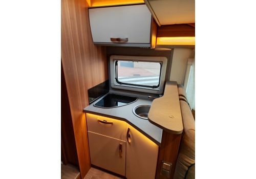 Autocaravana Perfilada WEINSBERG R58 de Ocasión
