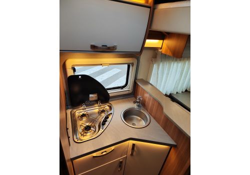 Autocaravana Perfilada WEINSBERG R58 de Ocasión