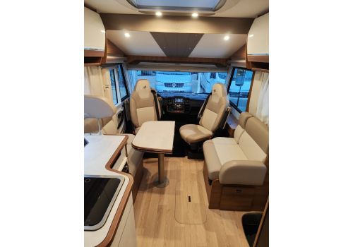 Autocaravana Integral RAPIDO 8086 DF de Ocasión